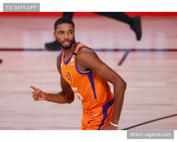 班恩无球跑动拉开空间，三分效率领跑后卫群