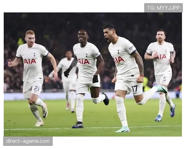 巴黎圣日耳曼高位压迫战术表现波动，反击速度加快对赛季防守稳定性形成考验